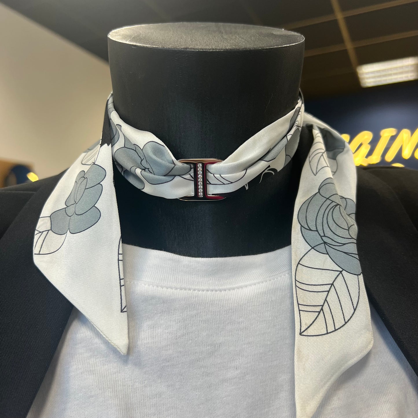 bijoux boucle strass