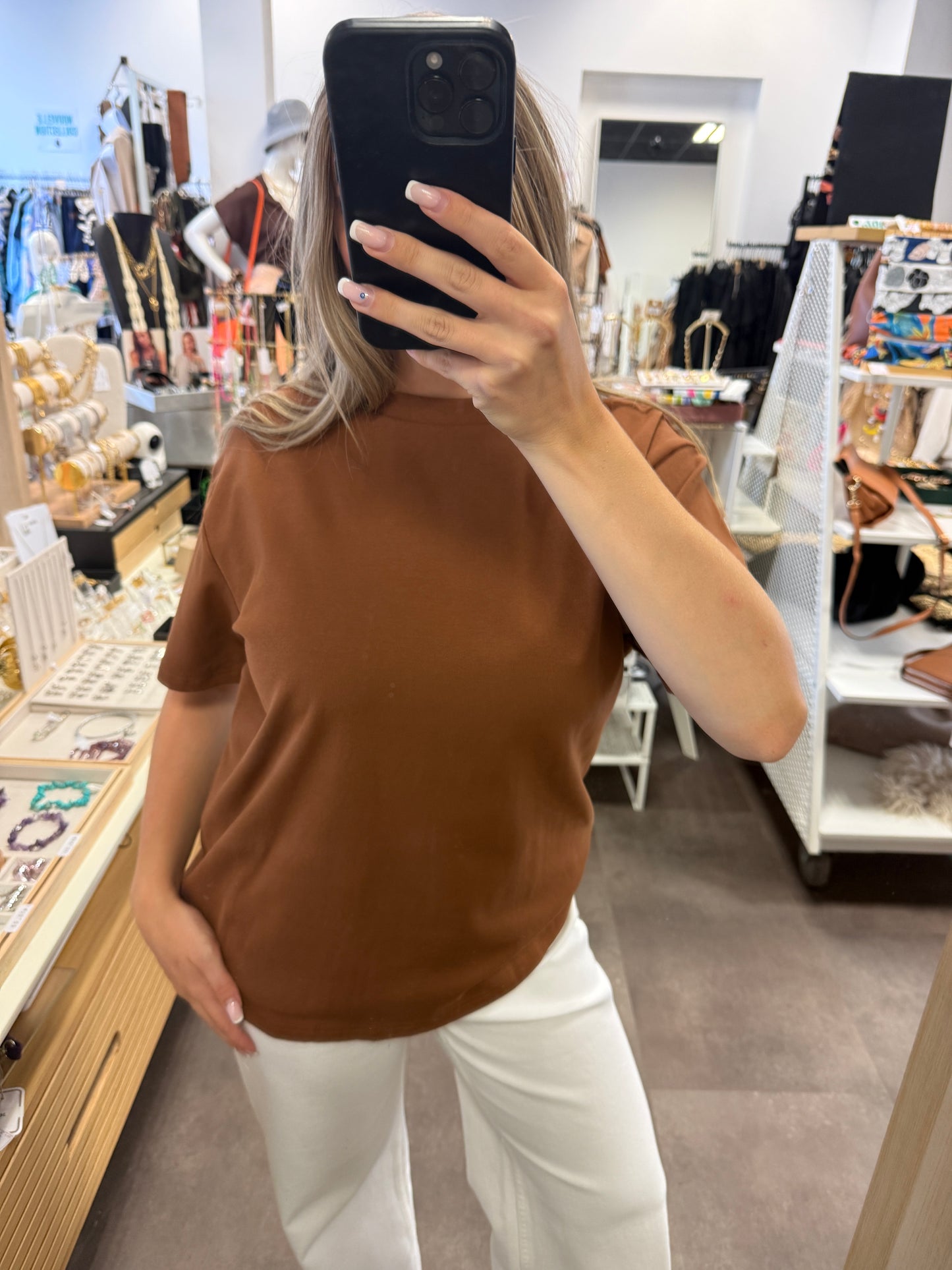 t shirt marron