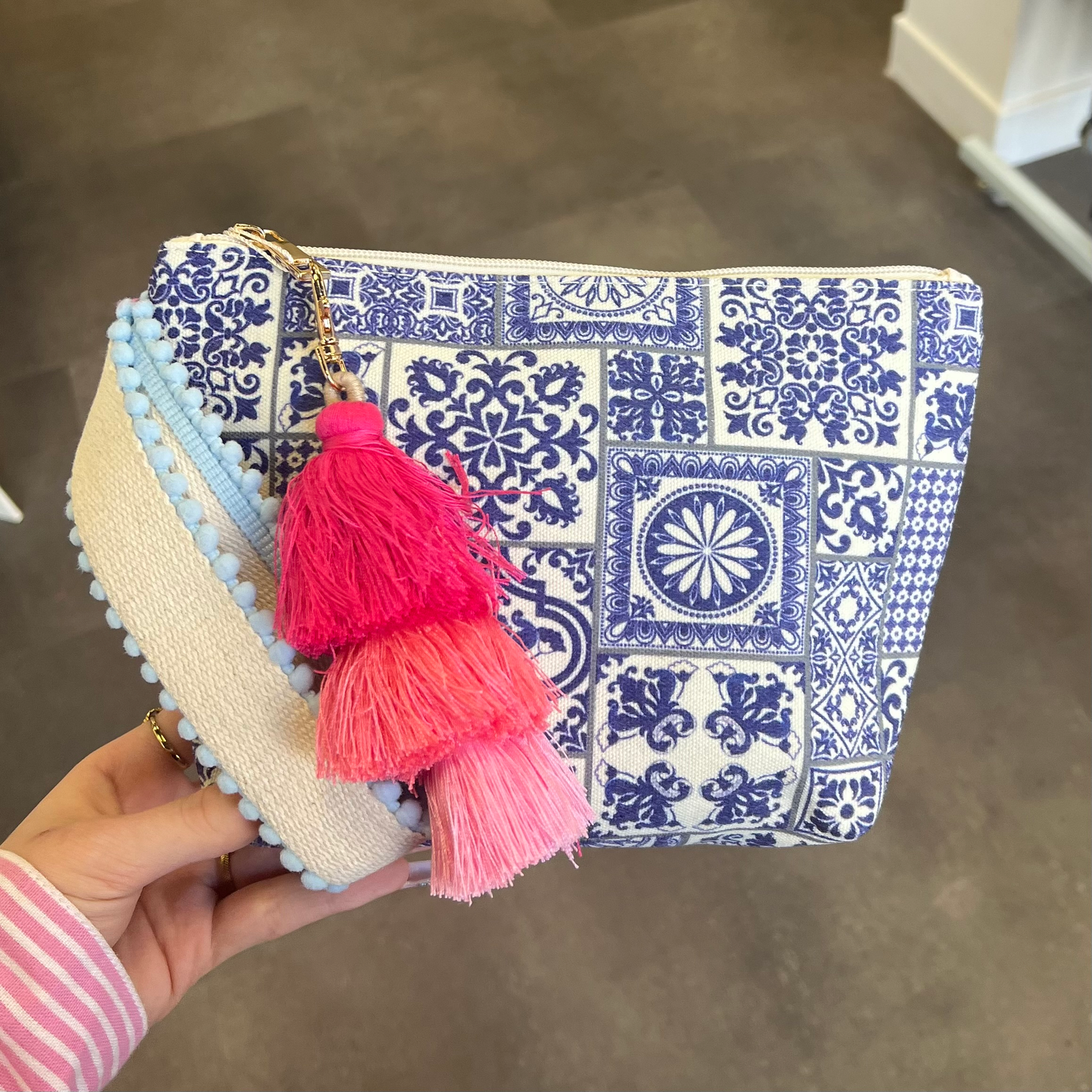 TROUSSE ET POCHETTES