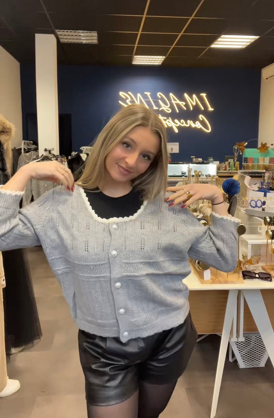 veste tendance avec boutons champignons nacrés