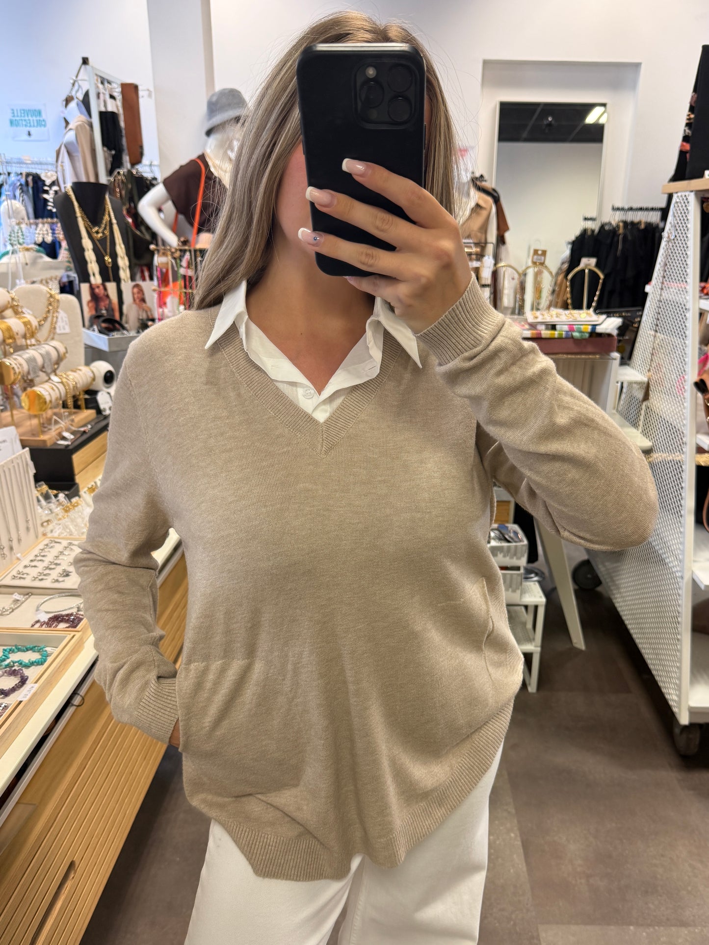 pull avec faux col chemise