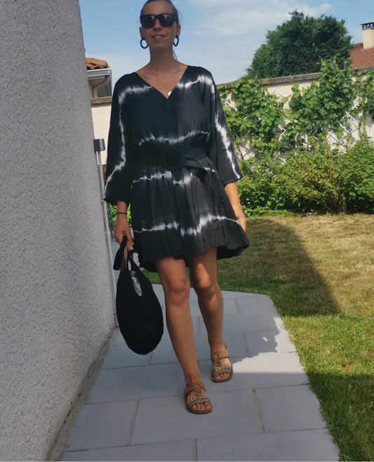 (2) robe tie and dye courte