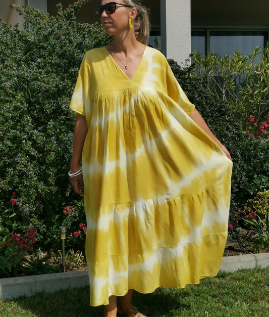 (1) robe tie and dye avec défaut