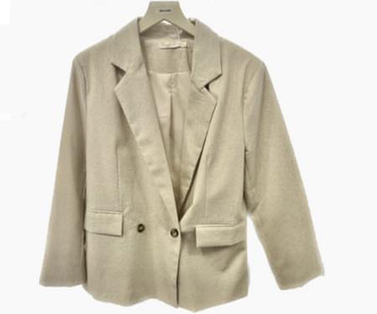 (32) blazer beige
