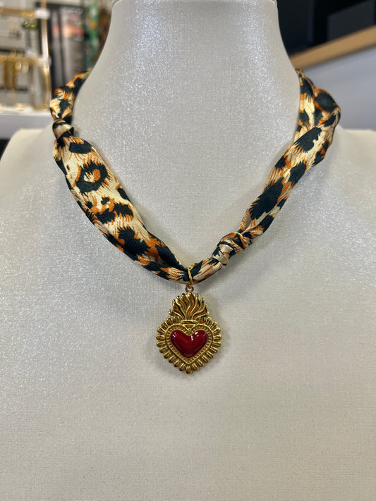 collier ruban